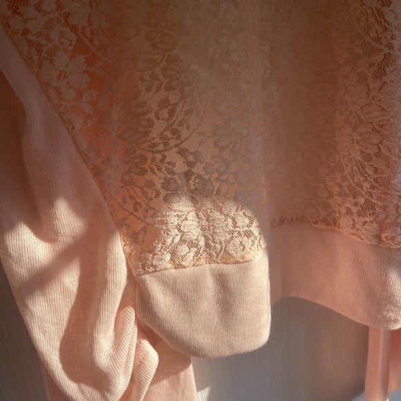 Lace Pink Back Cardigan - Picture 4 of 4